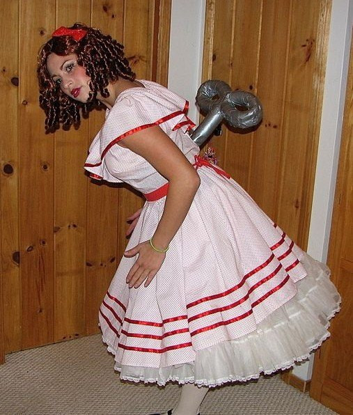 DIY Adult Halloween Costumes Ideas
 18 EASY LAST MINUTE HALLOWEEN COSTUME IDEAS FOR THE LAZY