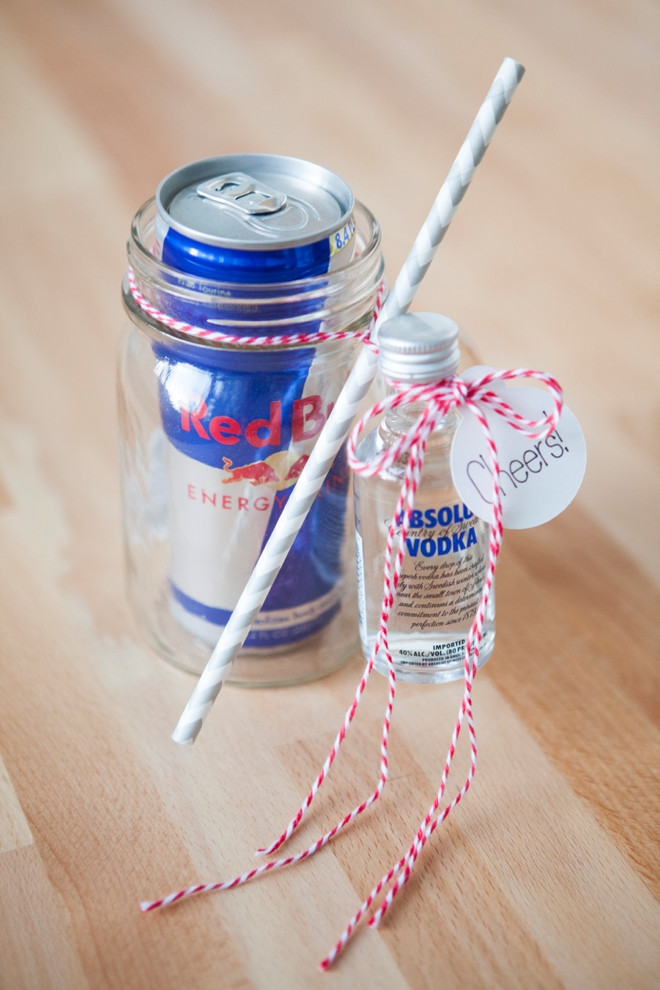 DIY Alcohol Gifts
 The Original DIY Mason Jar Cocktail Gifts