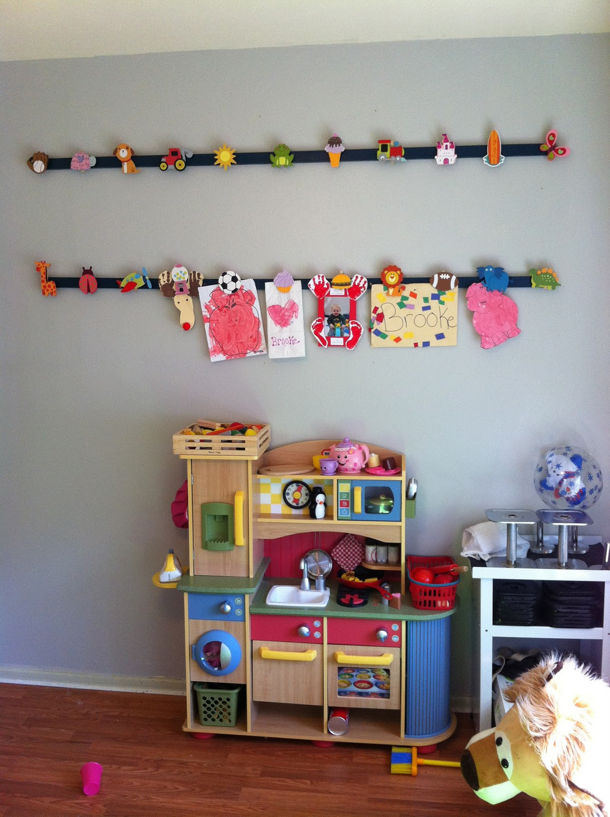 DIY Art For Kids
 10 DIY Kids Art Displays To Make Them Proud