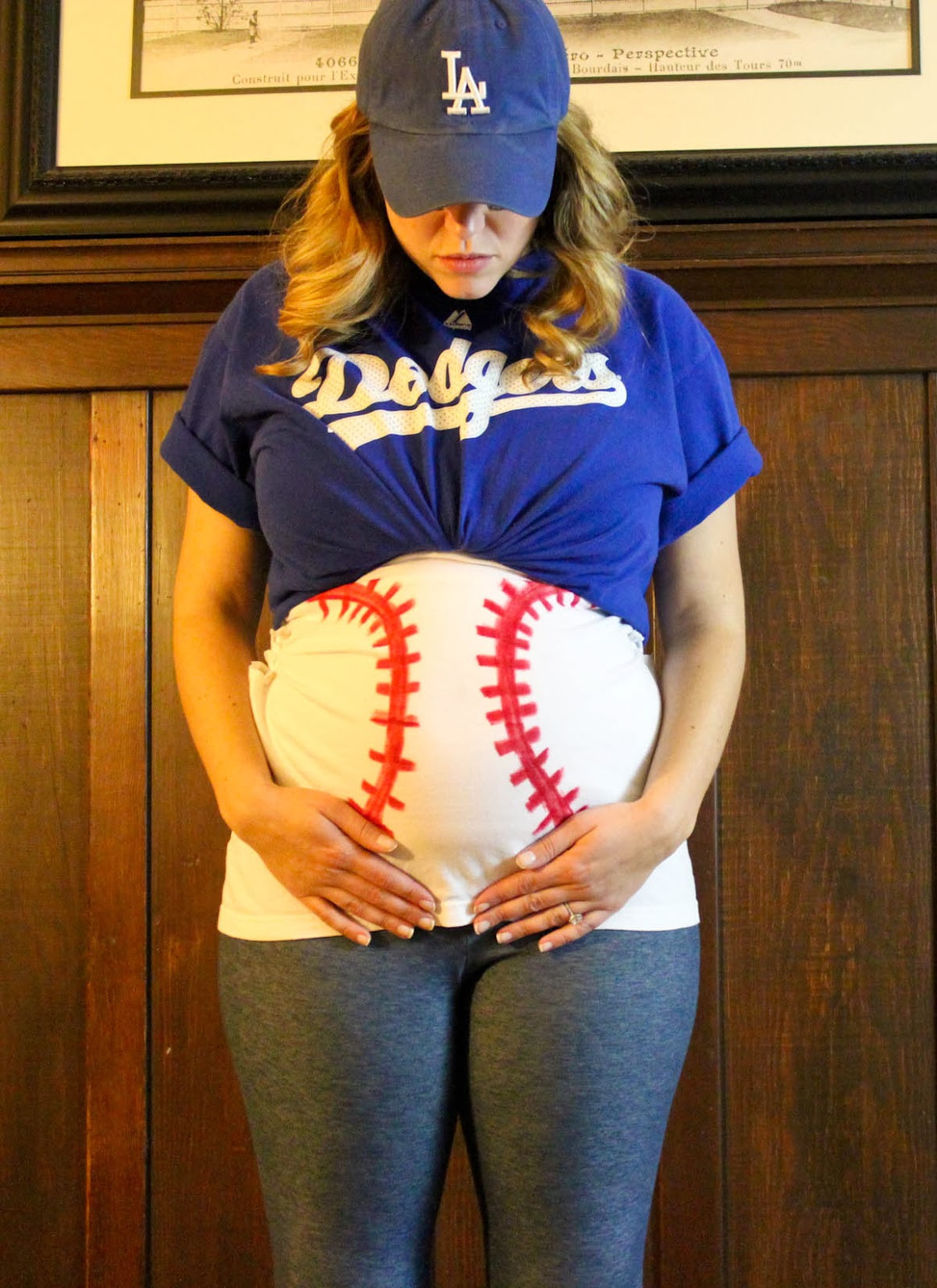 DIY Baseball Player Costume
 From Dahlias to Doxies DIY Pregnant Baseball and Umpire