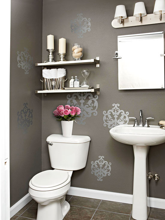 Diy Bathroom Wall Art
 10 DIY Home Decorating Projects