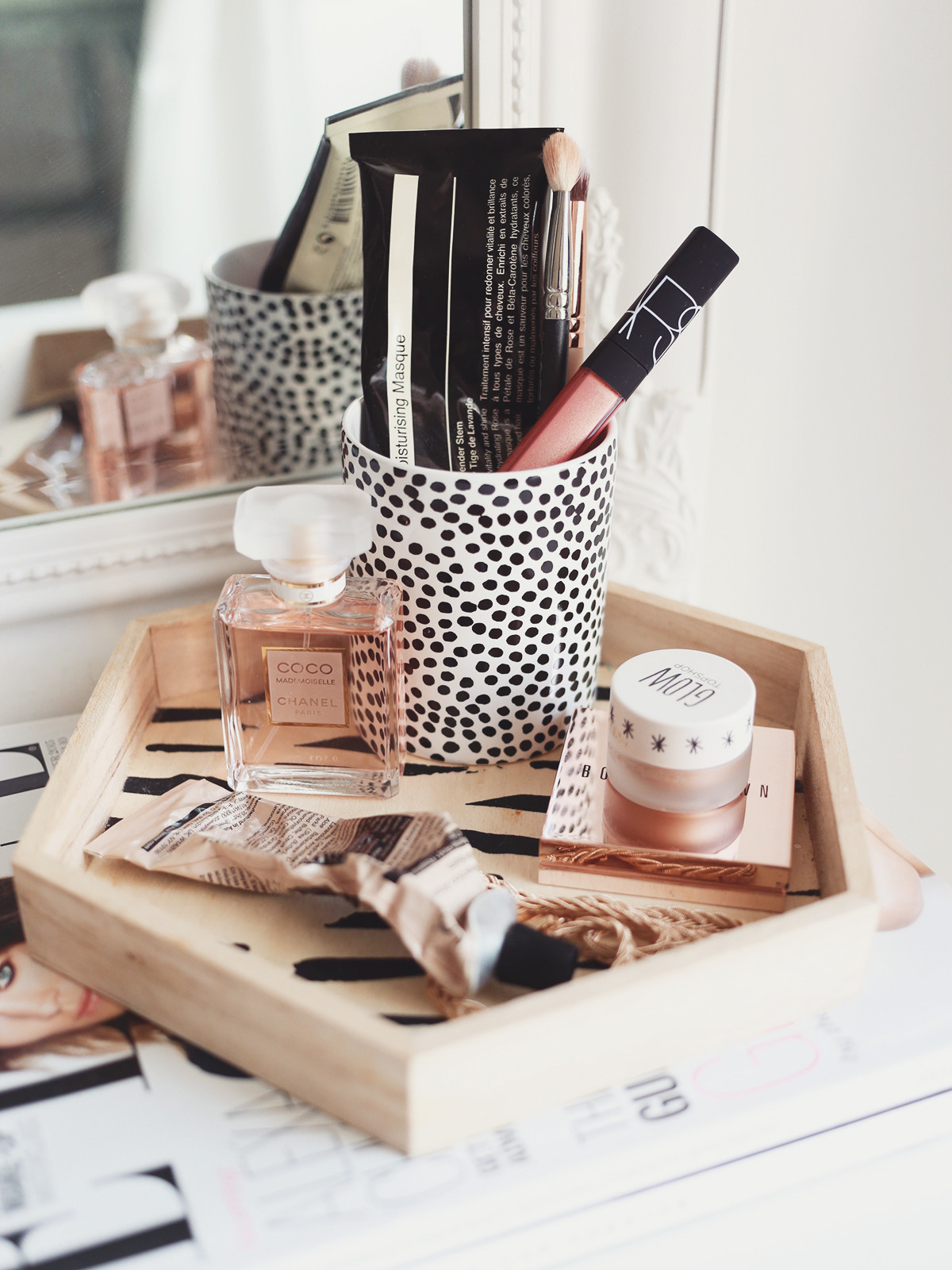 DIY Beauty Organizers
 10 Easy DIY Makeup Organizer Ideas You’ll Want to Copy