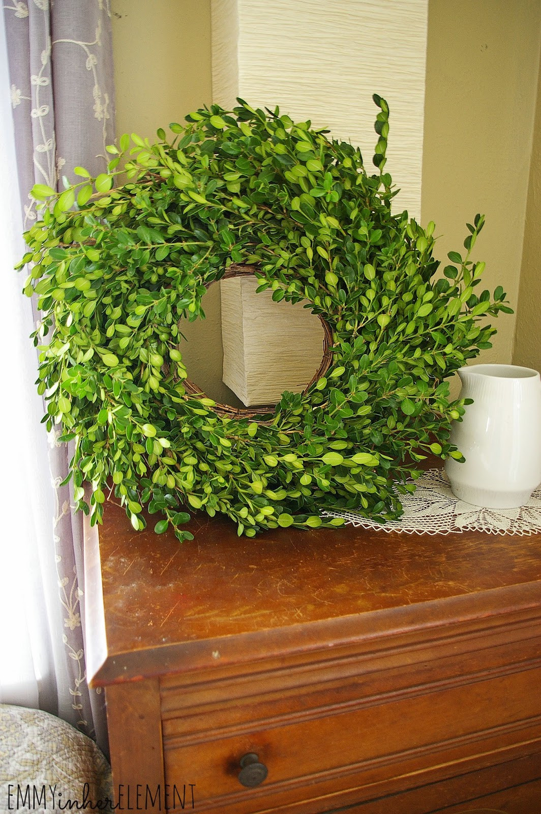 DIY Boxwood Wreath
 Emmy in her Element DIY faux Boxwood Wreath