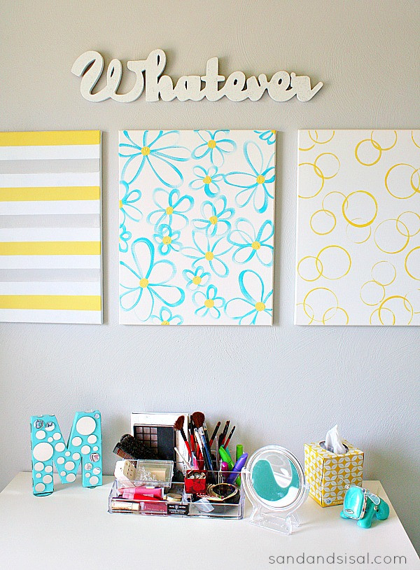 DIY Canvas Wall Decor
 Easy DIY Canvas Wall Art Sand and Sisal