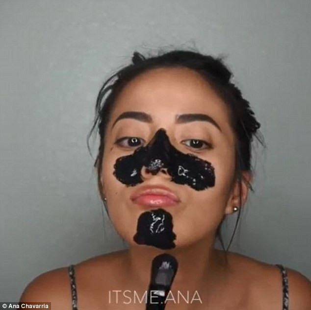 DIY Charcoal Mask With Glue
 Beauty blogger creates DIY face mask out of charcoal and