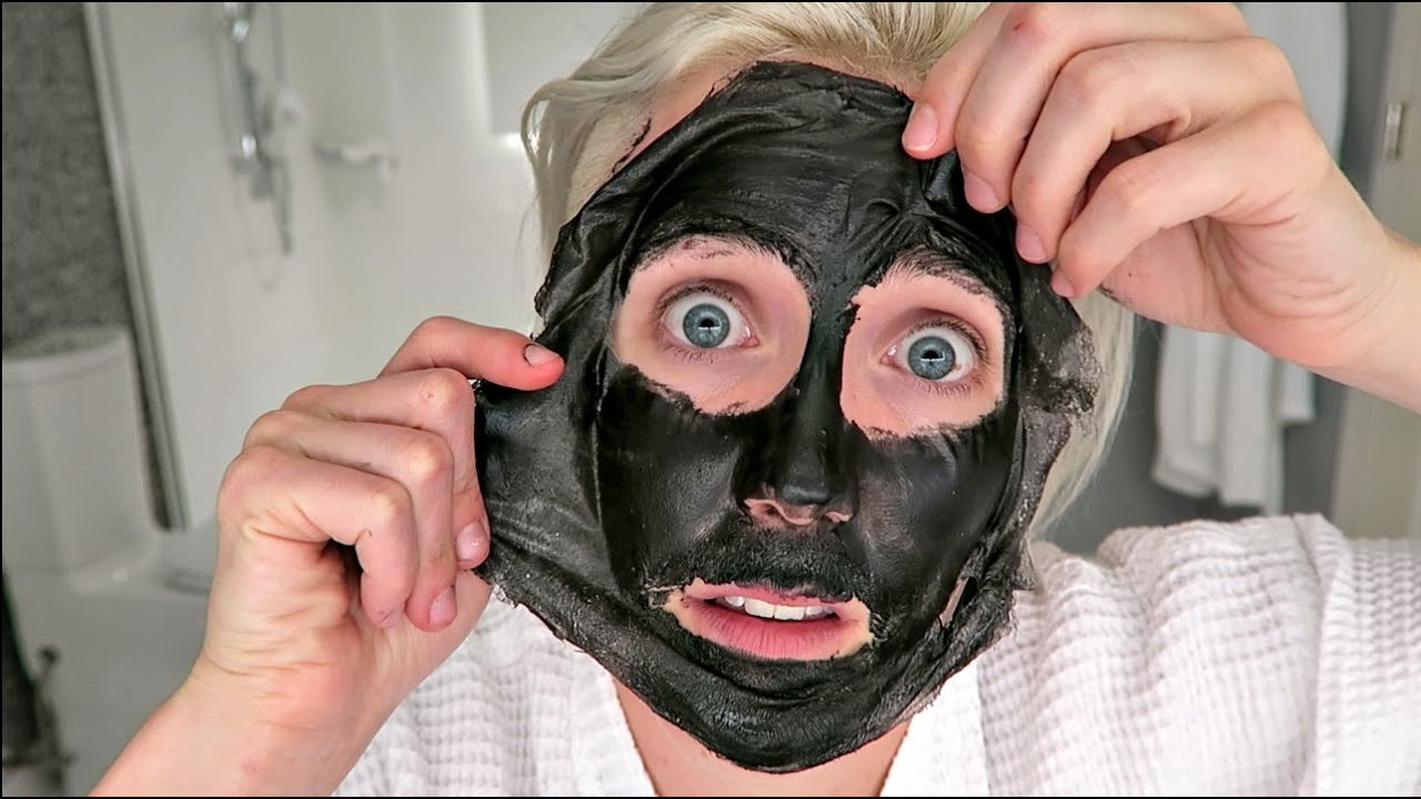 DIY Charcoal Mask With Glue
 DIY CHARCOAL GLUE FACE MASK FAIL