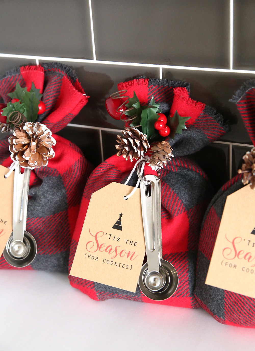 DIY Christmas Gift Idea
 cookie mix t sack
