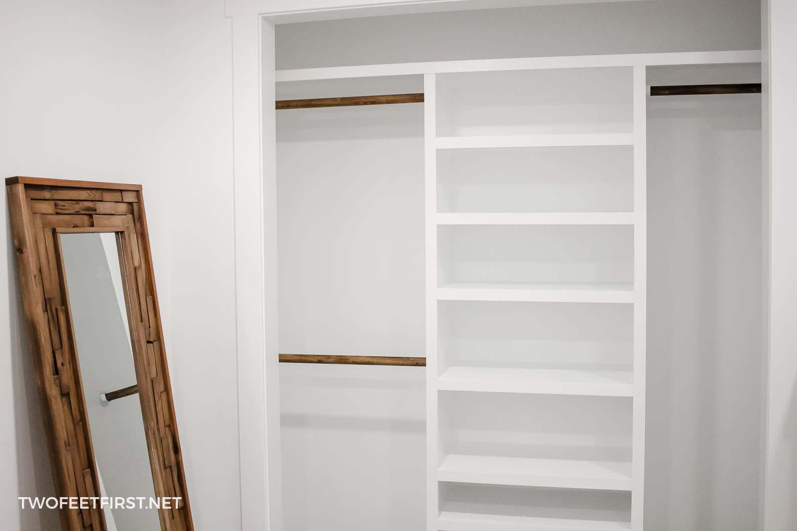 DIY Closet Organizers
 How to Build an Easy DIY Closet Organizer