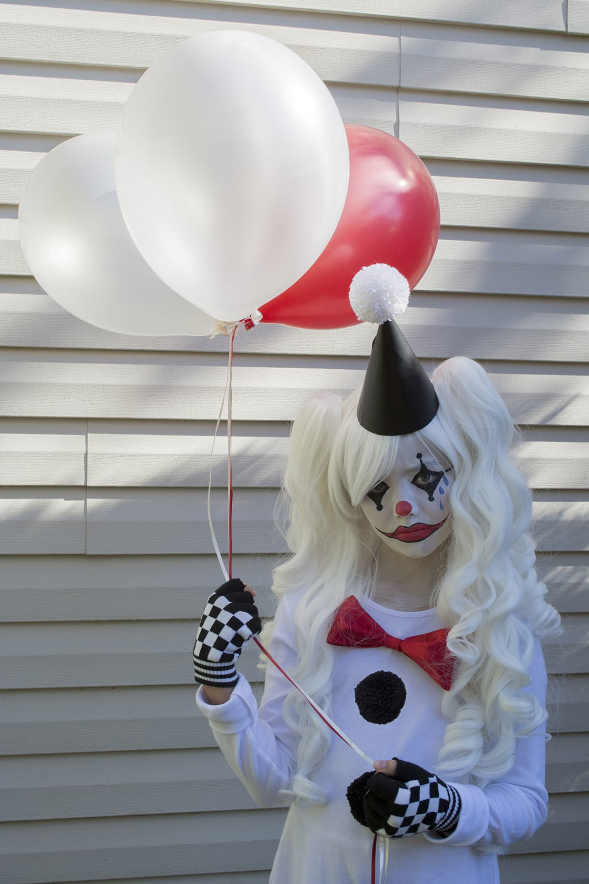 DIY Clown Costumes
 Easy and unique sad Harlequin costume