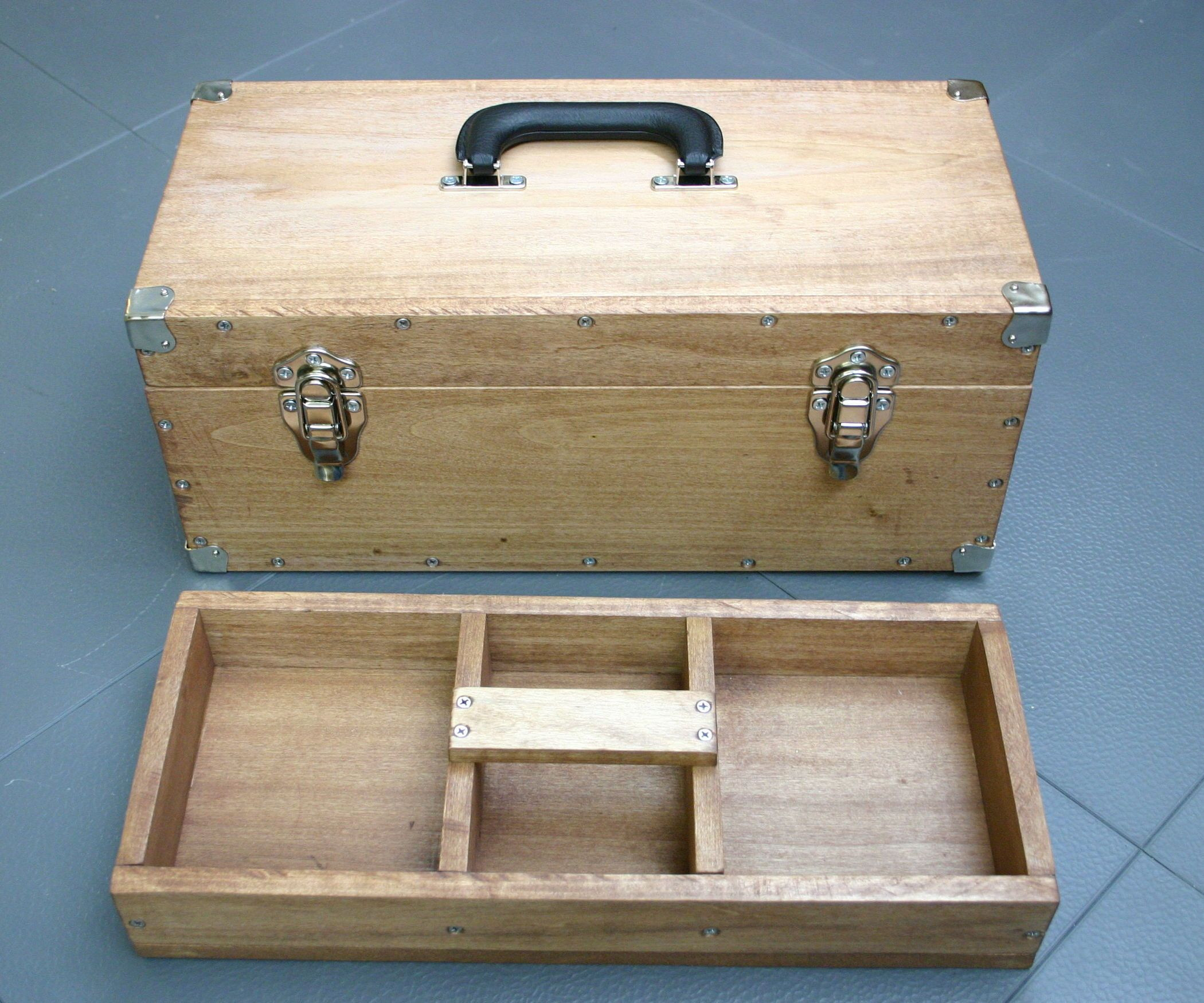 DIY Collapsible Wooden Box
 Functional and Sturdy Wooden Toolbox