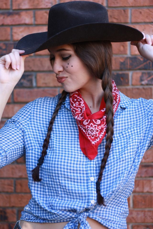 DIY Cowboy Costume
 15 Halloween Costumes Made from What You Already Have in