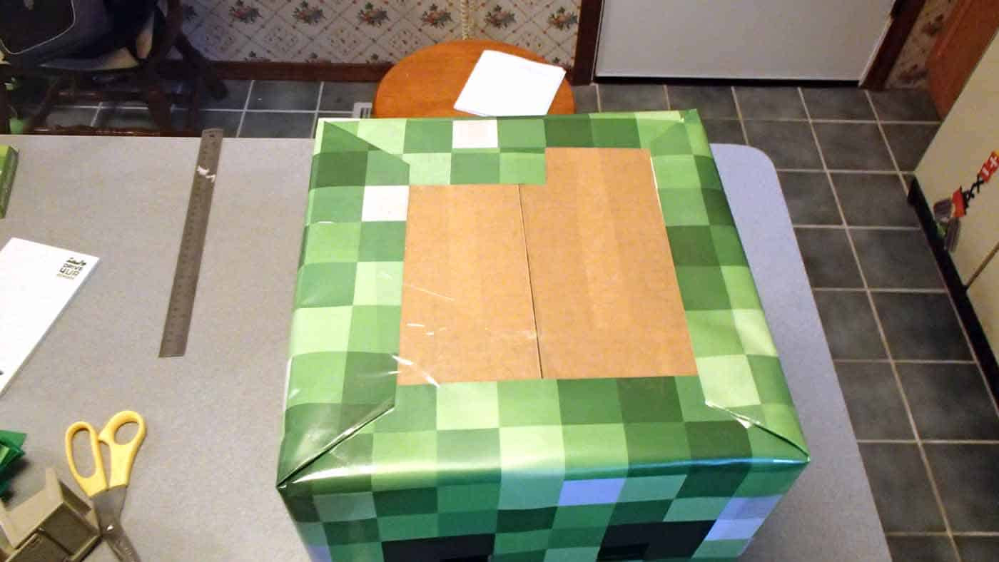 DIY Creeper Costume
 Easy Minecraft Creeper Costume at s fy to wear