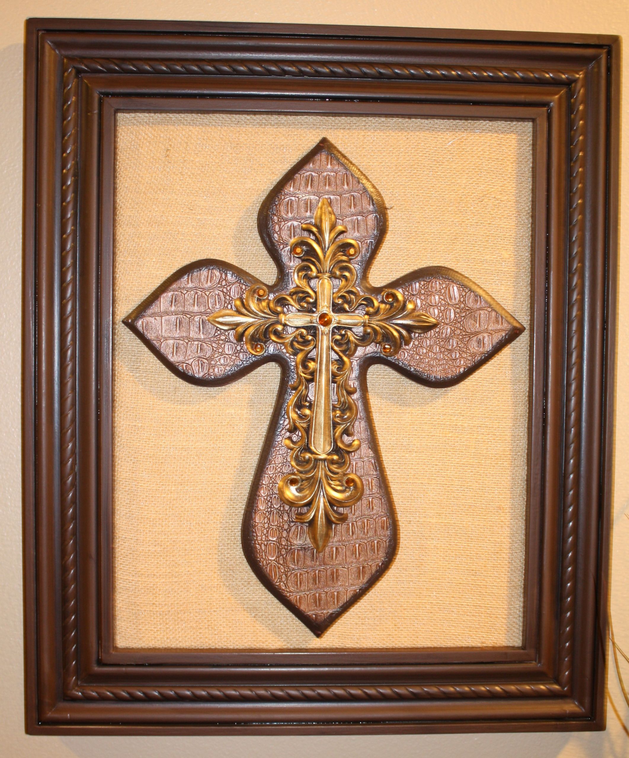 DIY Cross Decor
 DIY Cross Wall Decor