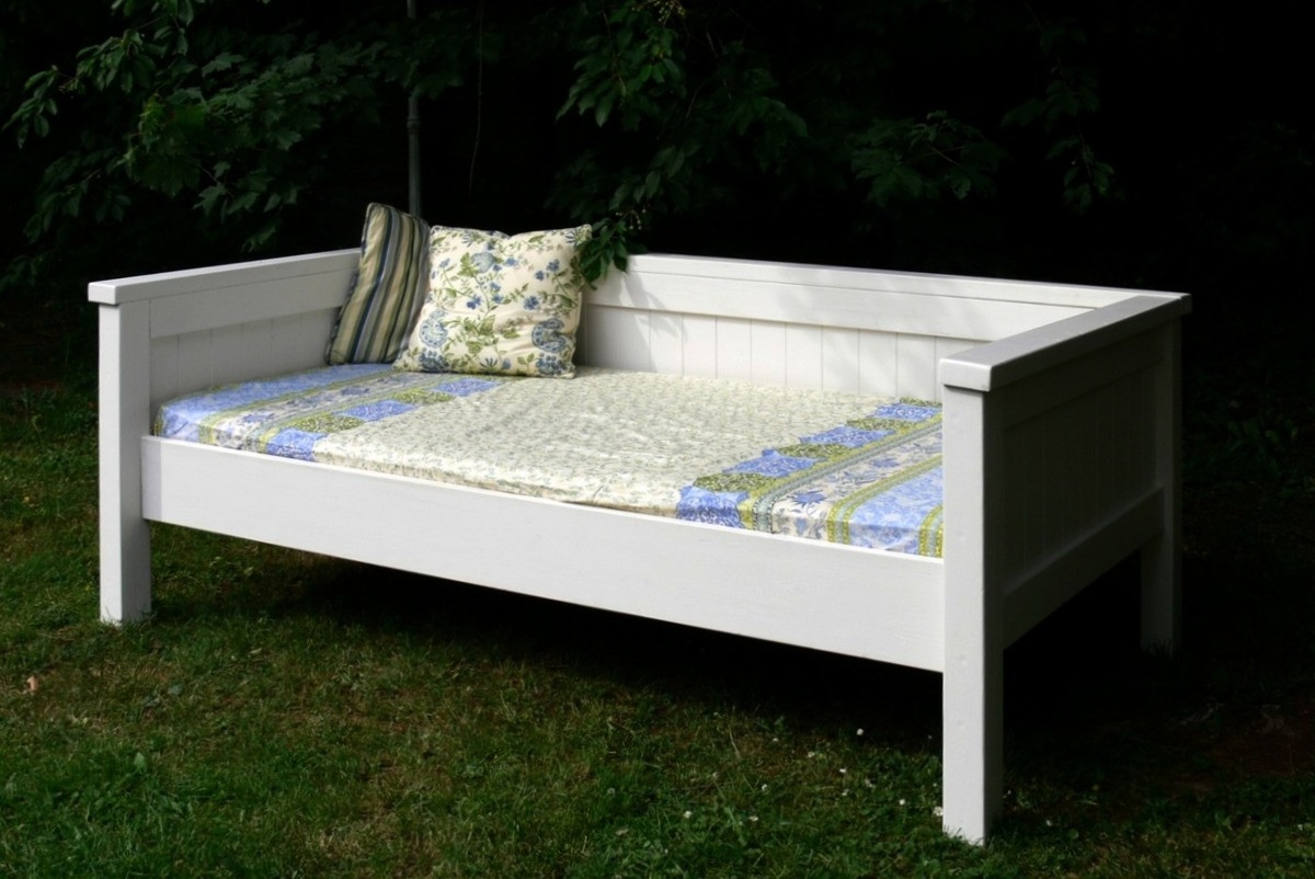 DIY Daybed Plans
 Ana White
