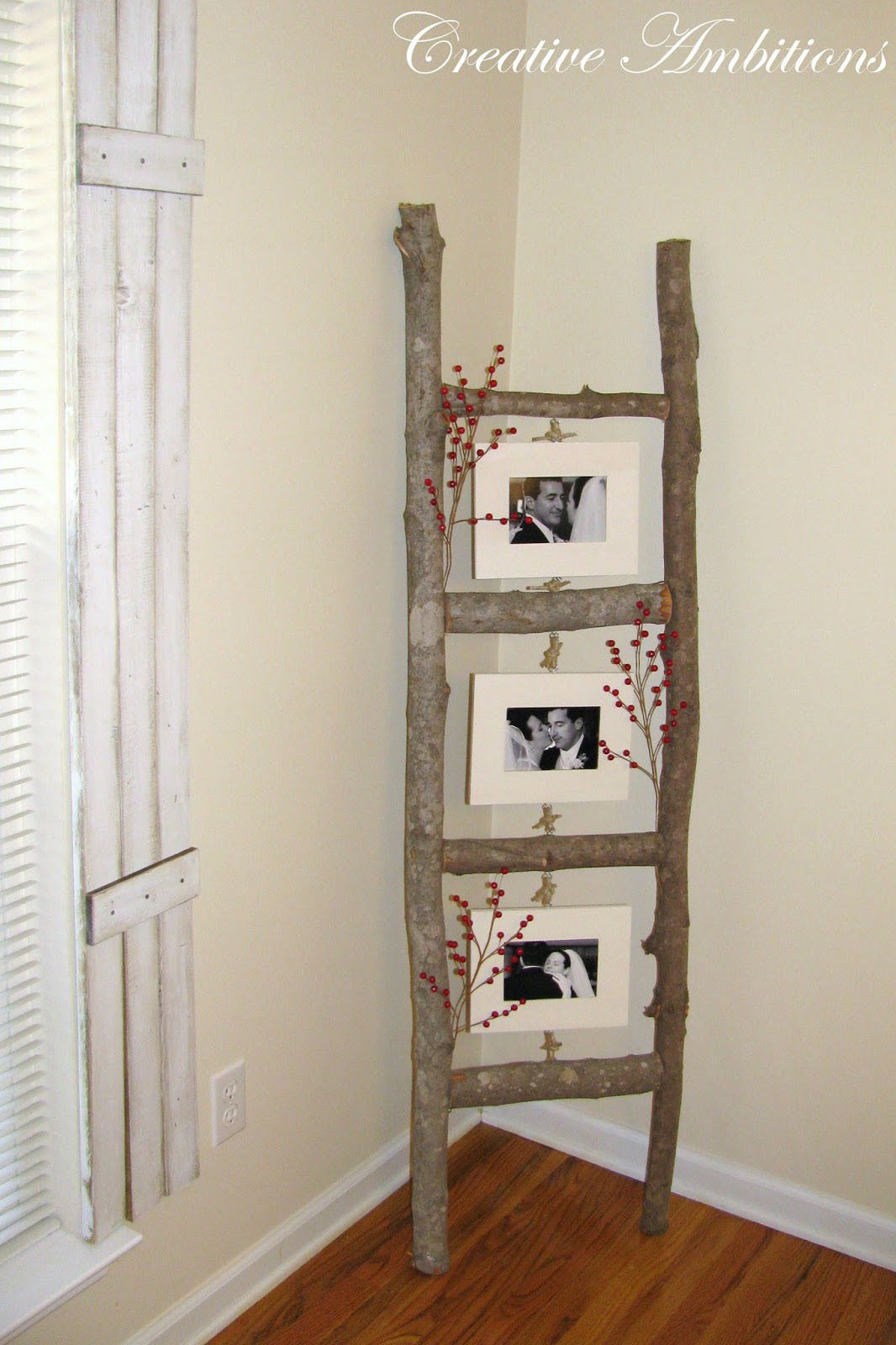 DIY Decorative Ladder
 How to Decorate Your Vintage Wedding With Seemly Useless