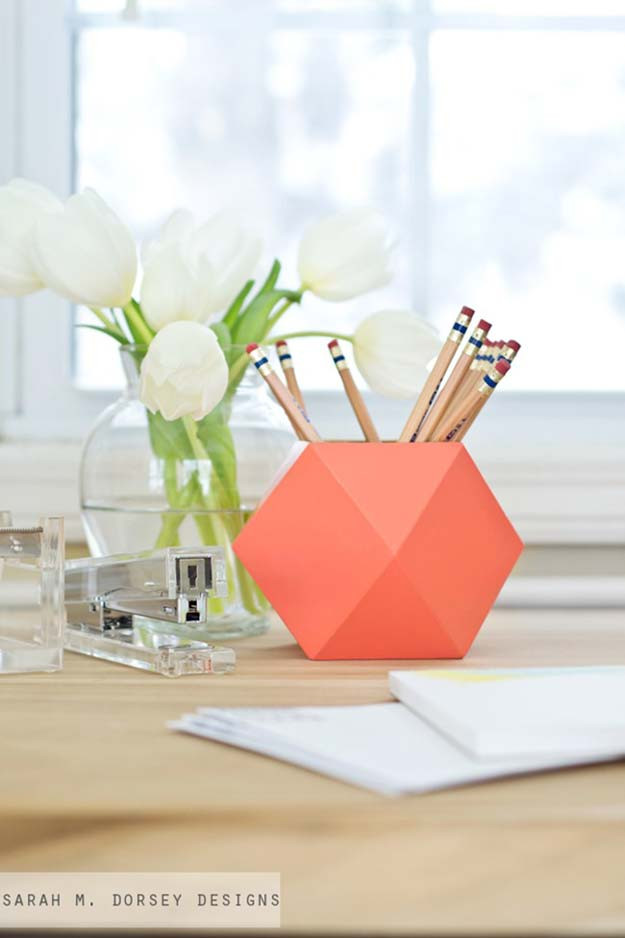 DIY Desk Decor Ideas
 10 Irresistible DIY Crafts For Your Desk Decor You ll