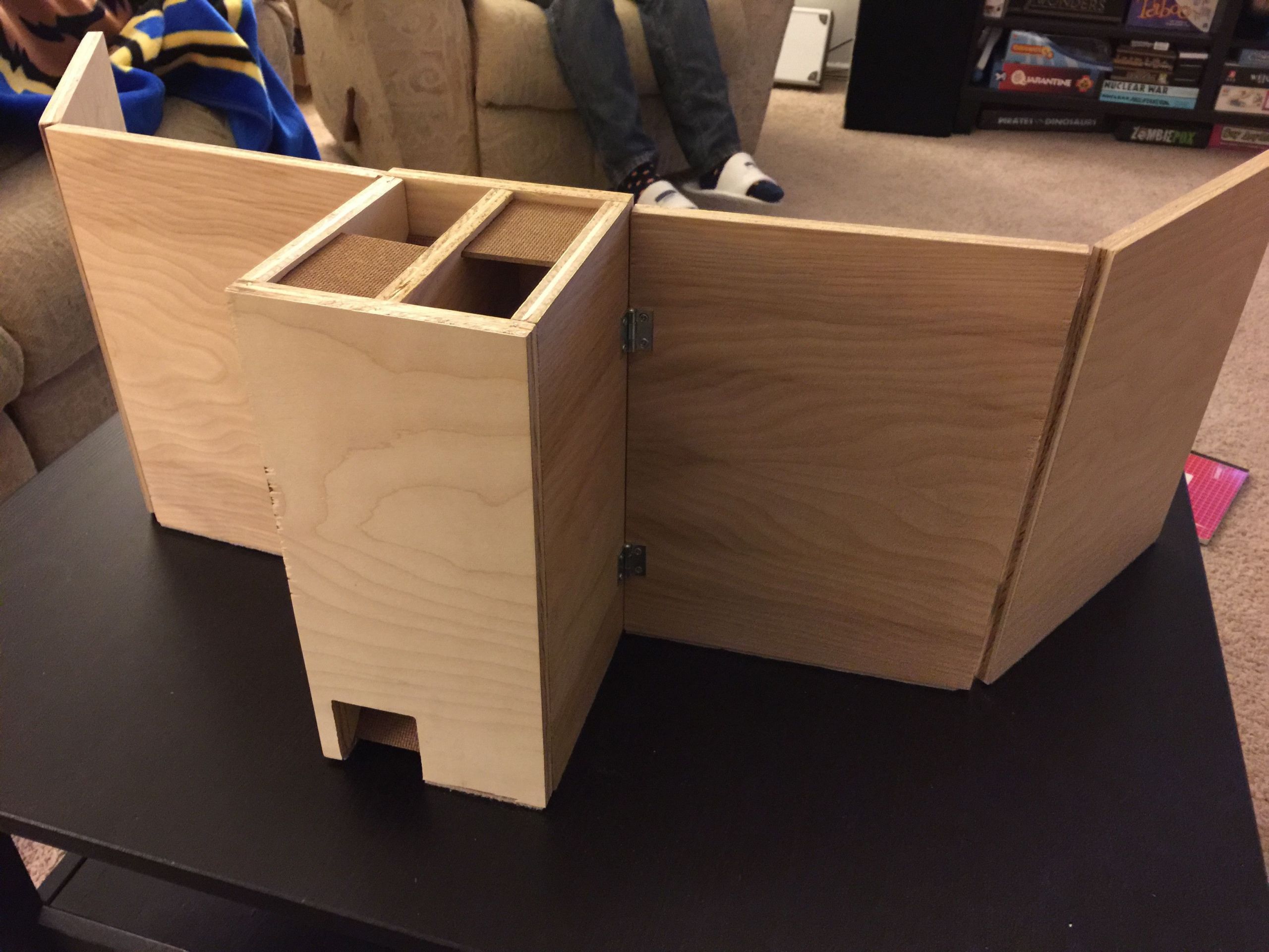 DIY Dm Screen Wood
 Wooden DM Screen and Dice Tower