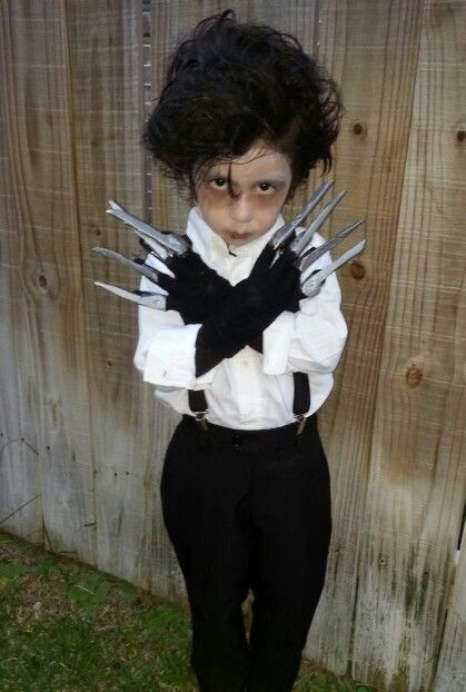 DIY Edward Scissorhands Costume
 Edward scissorhands toddler costume