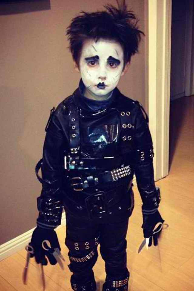 DIY Edward Scissorhands Costume
 DIY kids child boy Edward Scissorhands Halloween costume