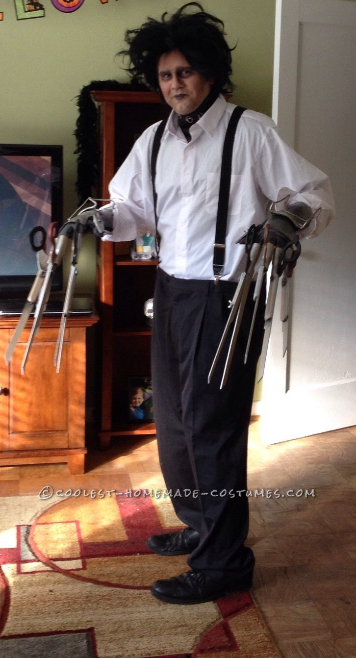 DIY Edward Scissorhands Costume
 Cool DIY Edward Scissorhands Halloween Costume