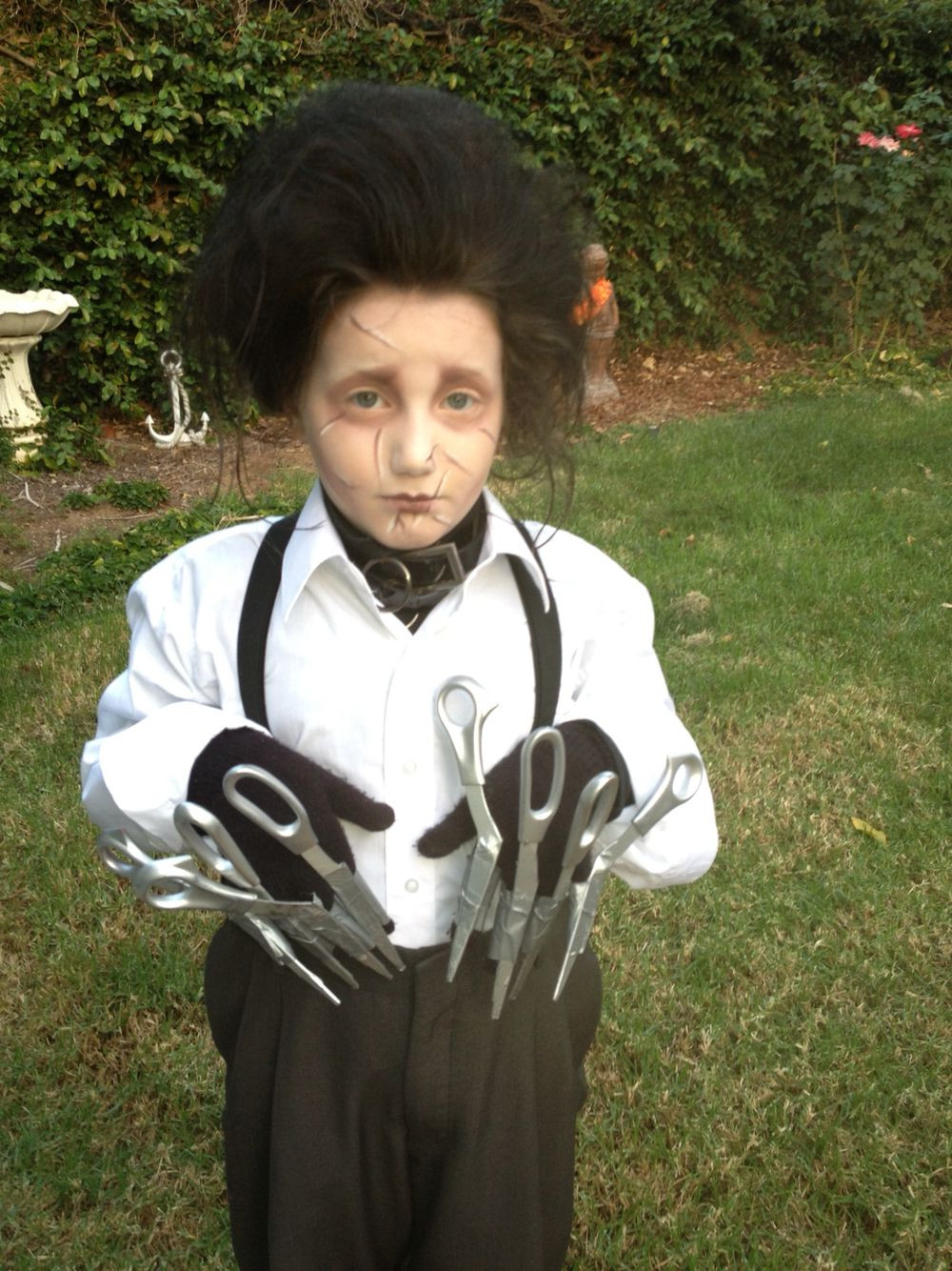 DIY Edward Scissorhands Costume
 DIY Edward scissorhands costume edwardscissorhands