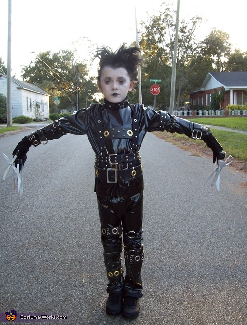 DIY Edward Scissorhands Costume
 DIY Edward Scissorhands Costume for Boys