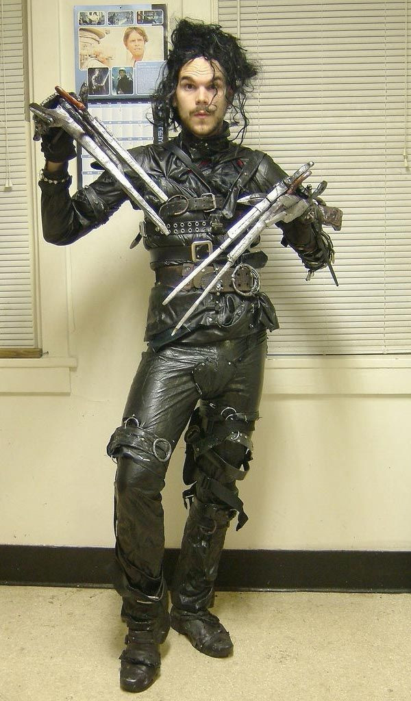 DIY Edward Scissorhands Costume
 DIY Hallowe en Edward Scissorhands