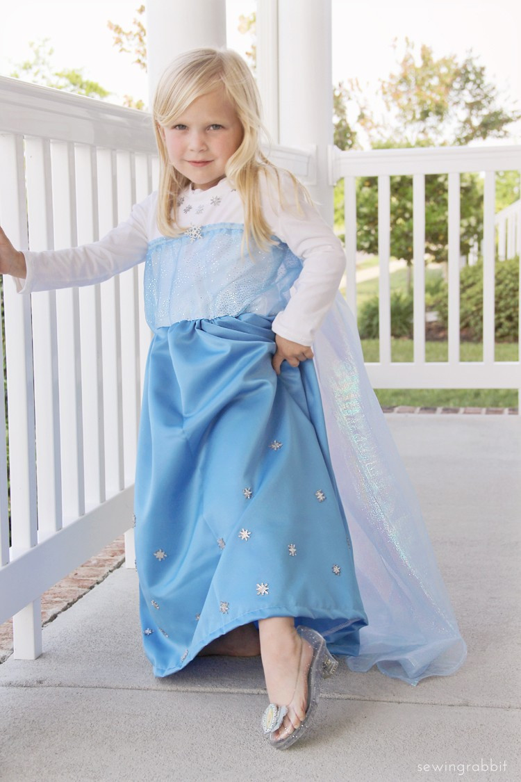 DIY Elsa Costume
 Elsa Costume DIY The Sewing Rabbit