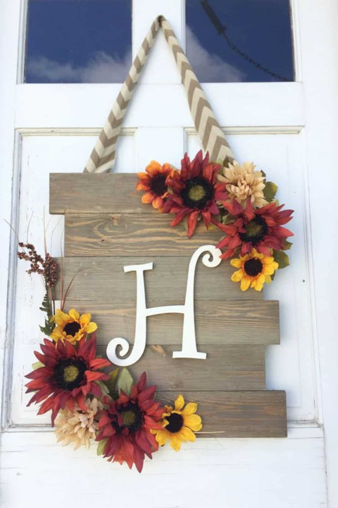 DIY Fall Decor
 17 Coolest DIY Fall Decoration Ideas