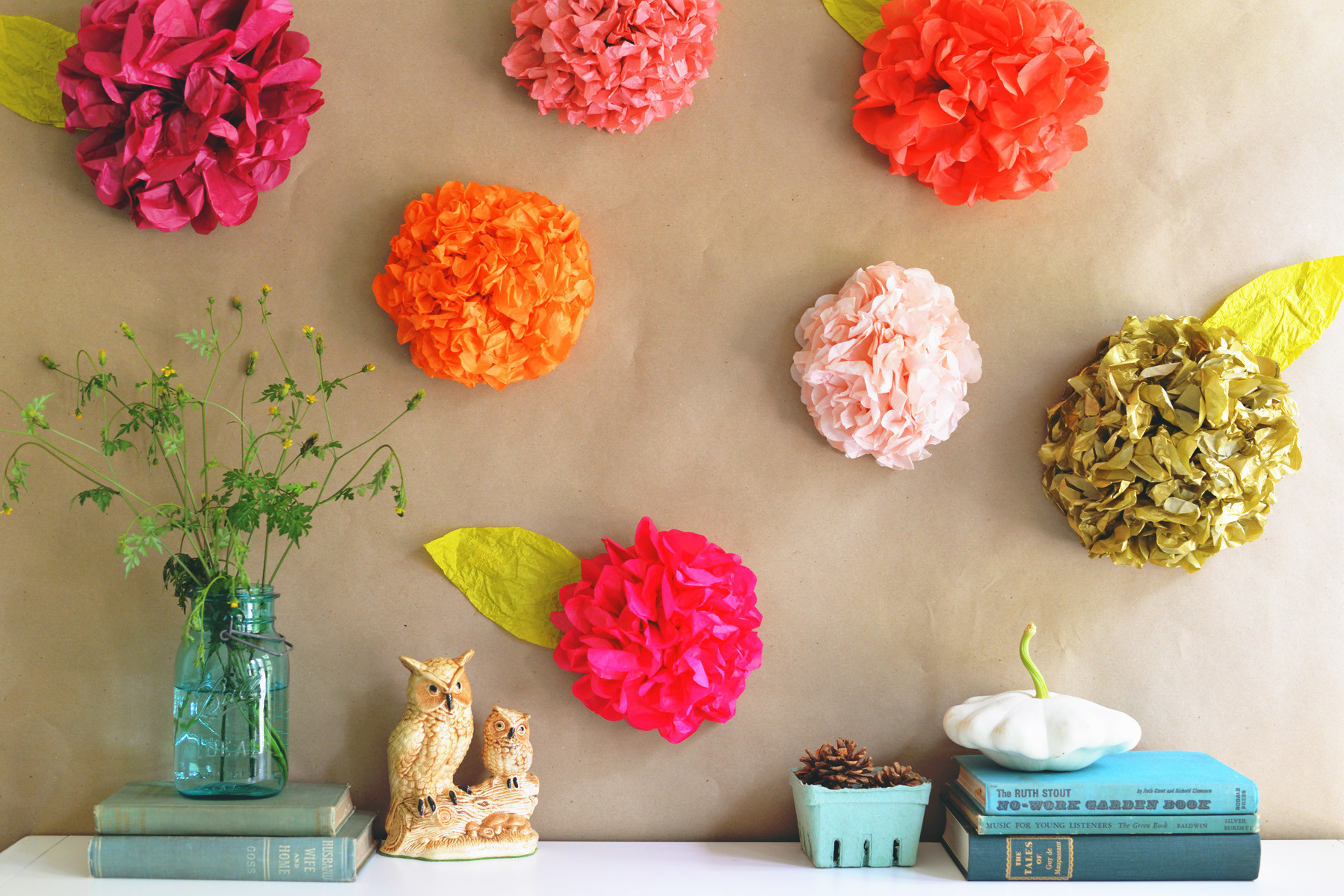 DIY Flower Decorations
 DIY Tissue Paper Flower Backdrop