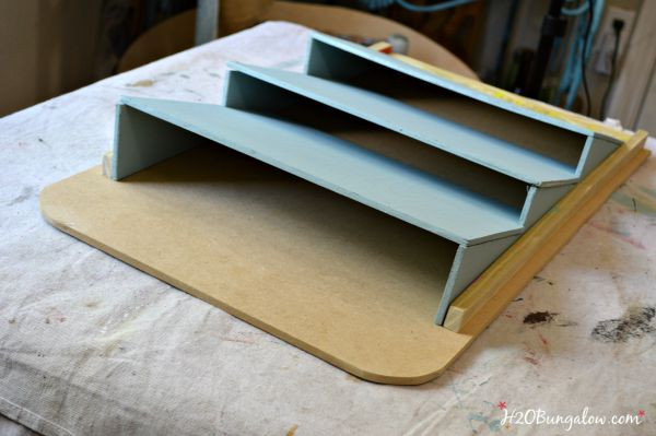 DIY Folder Organizer
 Easy Build DIY Wall File Organizer