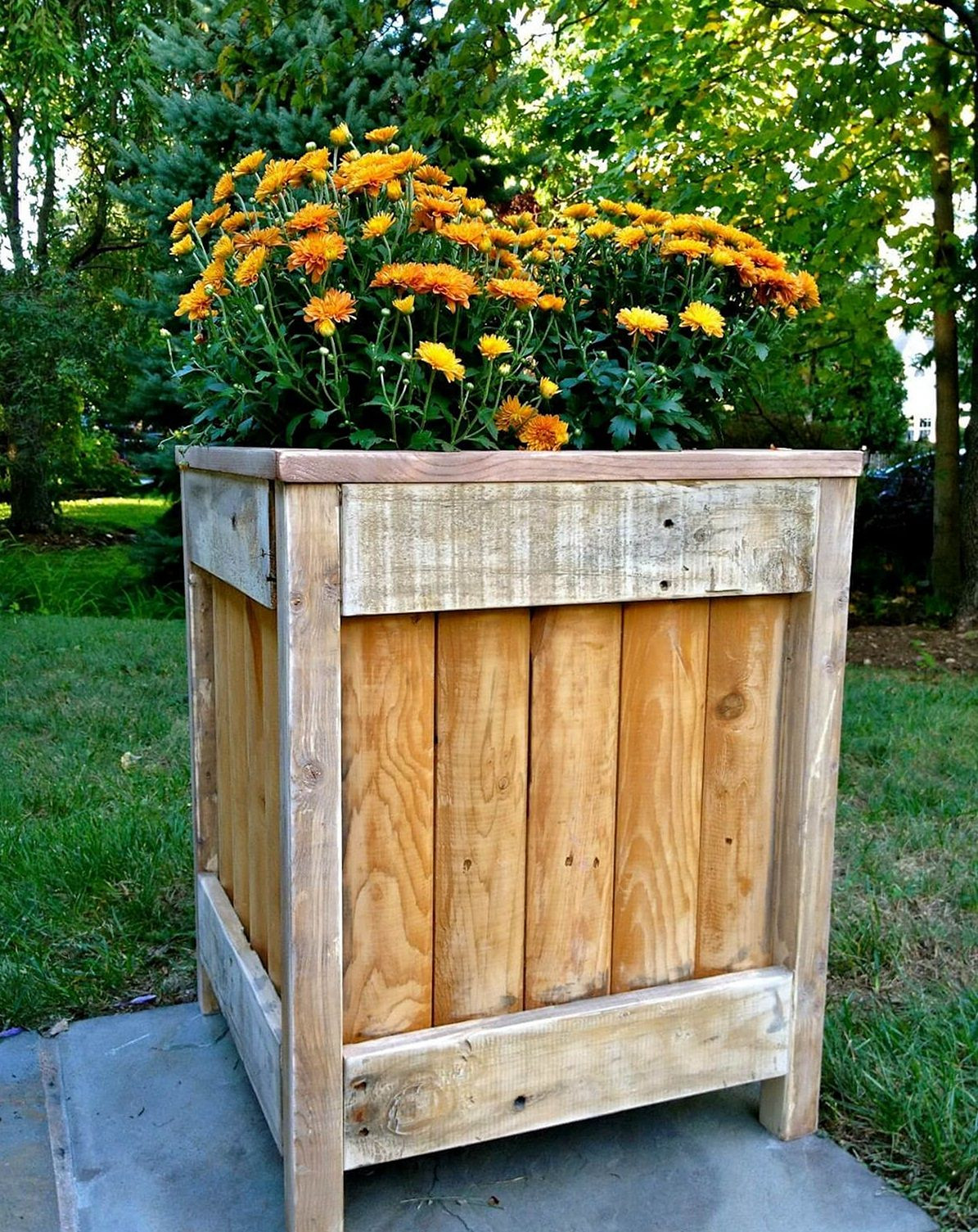 DIY Garden Planter Boxes
 30 Easy DIY Wooden Planter Box Ideas For Beginners