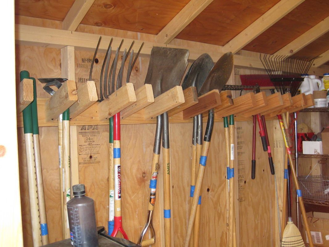 DIY Garden Tool Organizer
 DIY Tool Organizer from "Organized Gardening Supplies