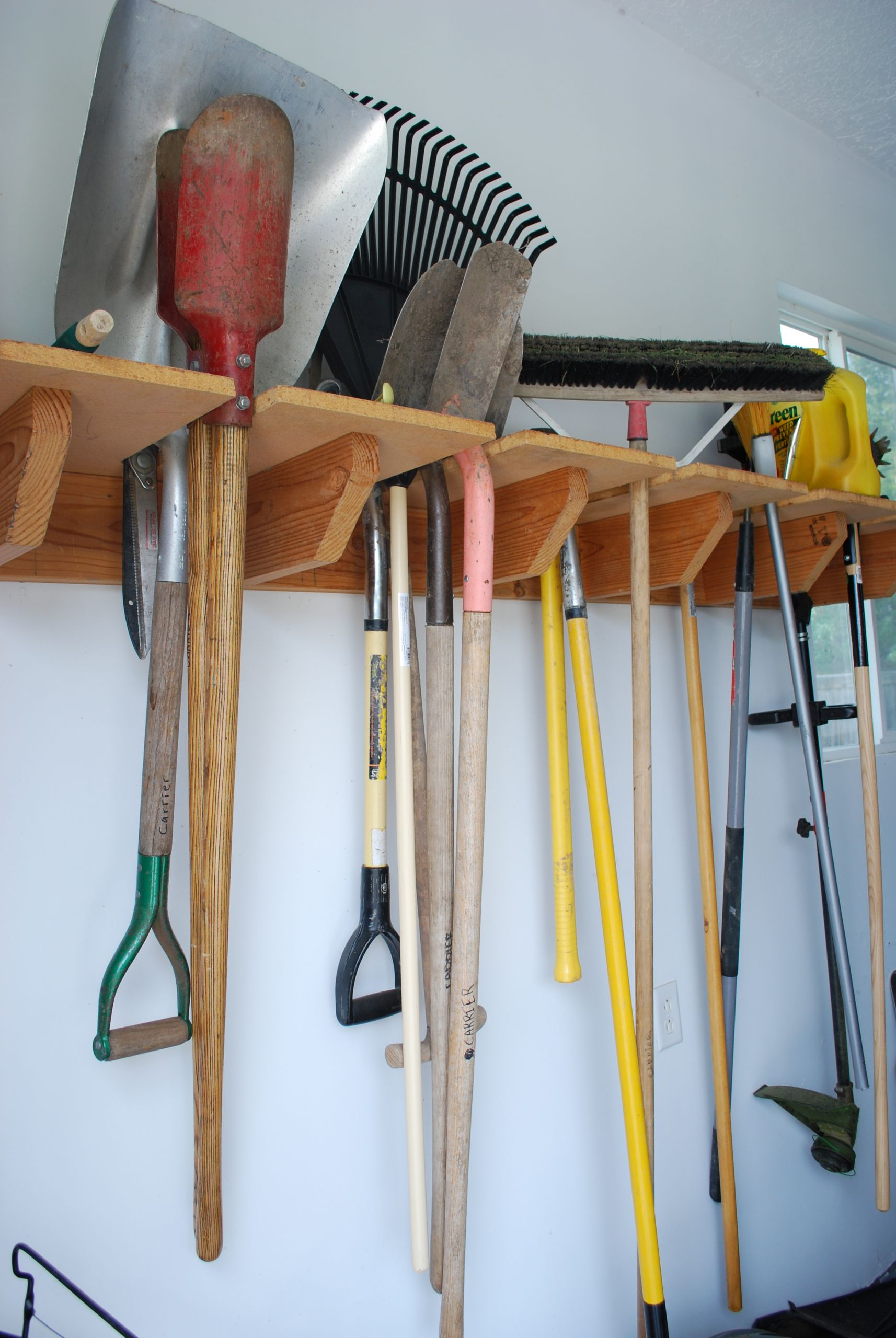 DIY Garden Tool Organizer
 garden tools