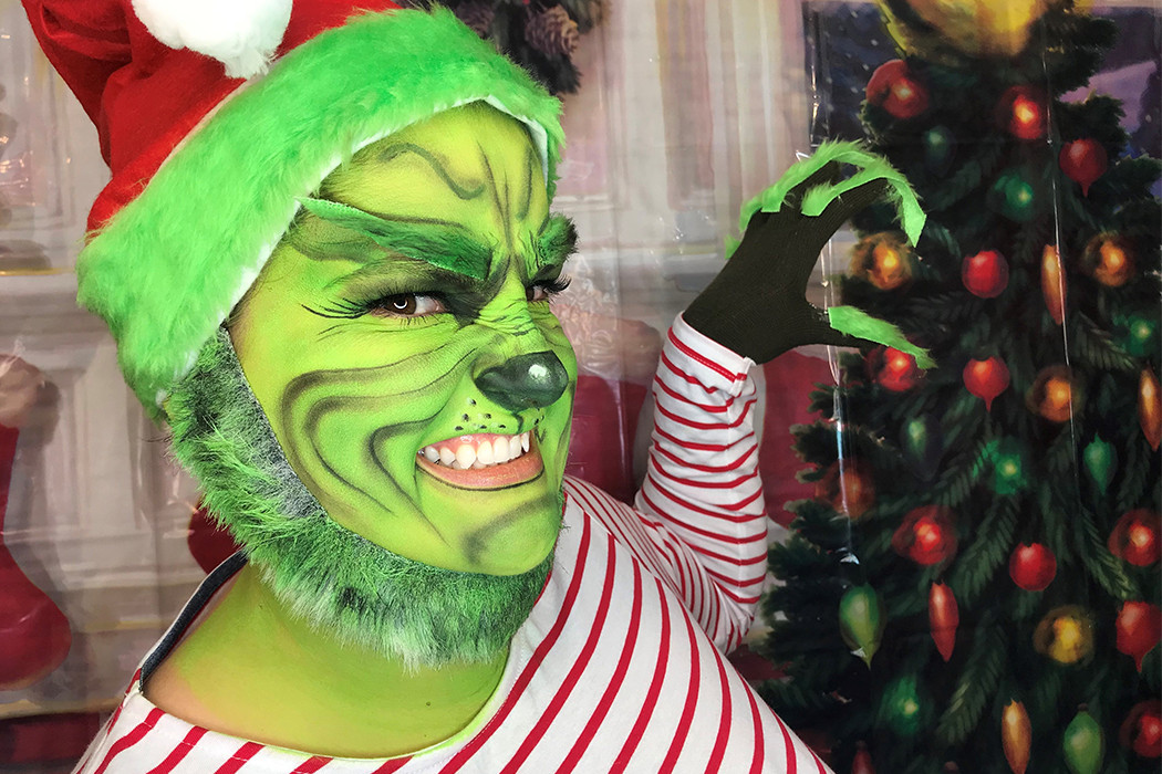 DIY Grinch Costume
 Easy DIY Grinch Costume