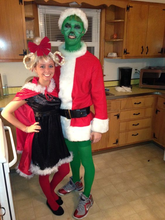 DIY Grinch Costume
 DIY Grinch Costume