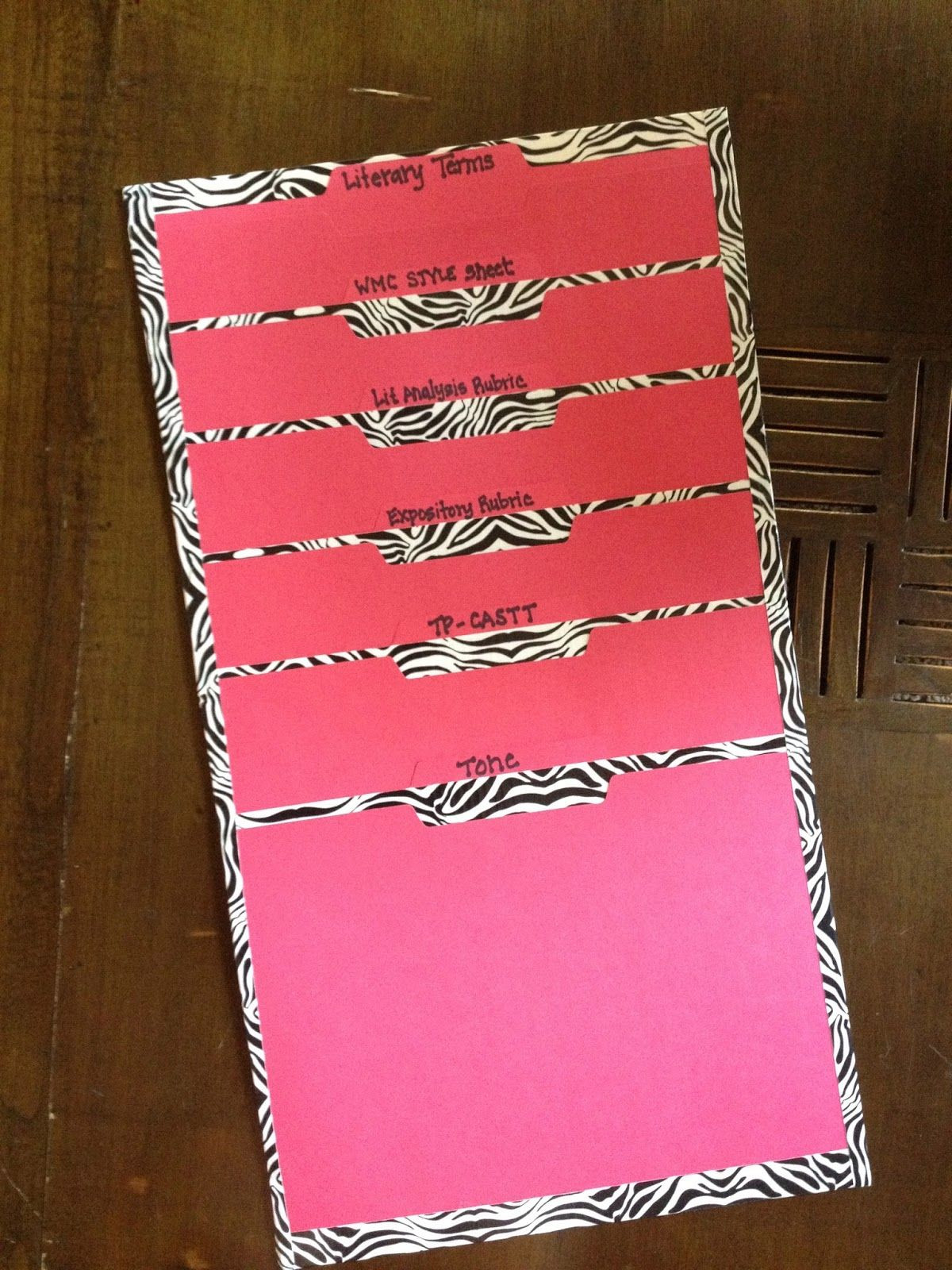 DIY Hanging File Organizer
 Diy hanging file folders