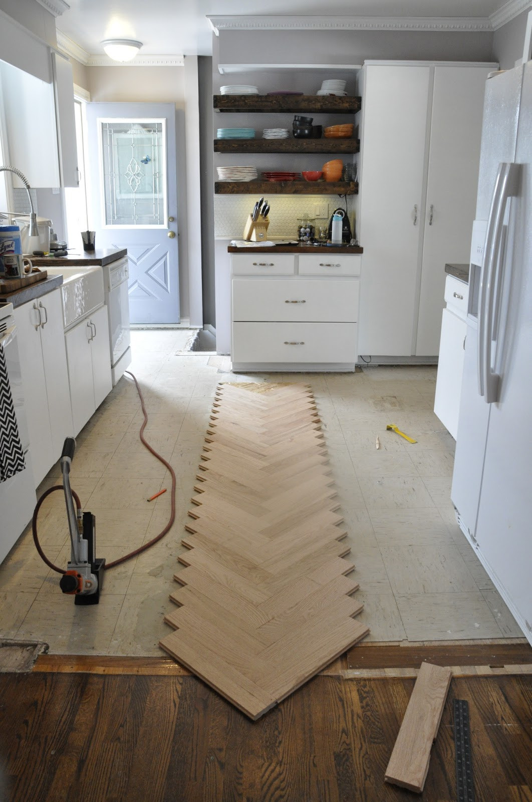 DIY Hardwood Floor
 artisan des arts DIY Herringbone hardwood floors series