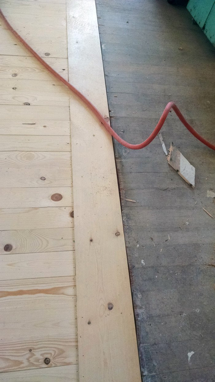 DIY Hardwood Floor
 Inexpensive wood floor that looks like a million dollars