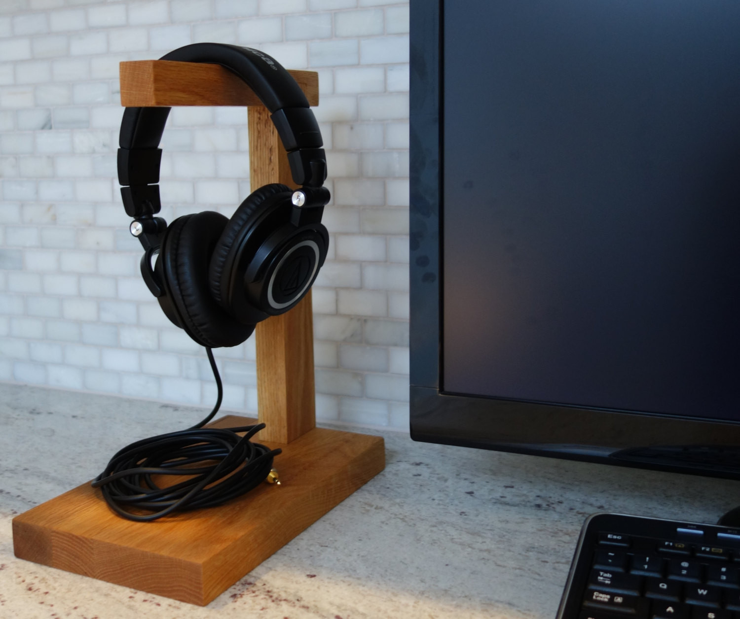 DIY Headphone Organizer
 Wood Headphone Stand The Classic Headphone Holder