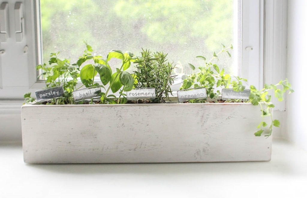 DIY Herb Planter Box
 How to create a beautiful kitchen herb garden Lovely Etc