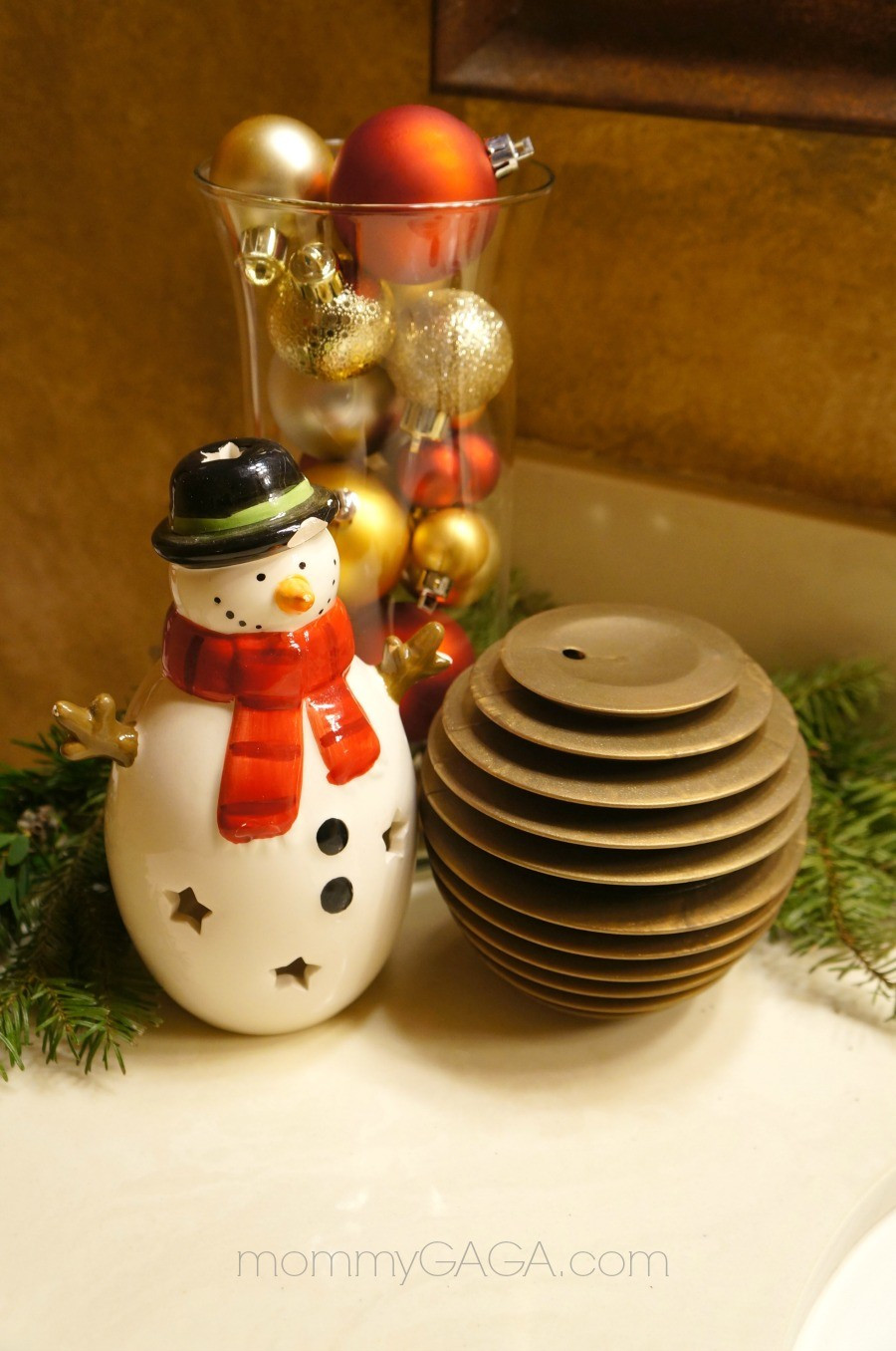 DIY Holiday Decorations Ideas
 Holiday Home Decor Christmas Decorating Ideas for The