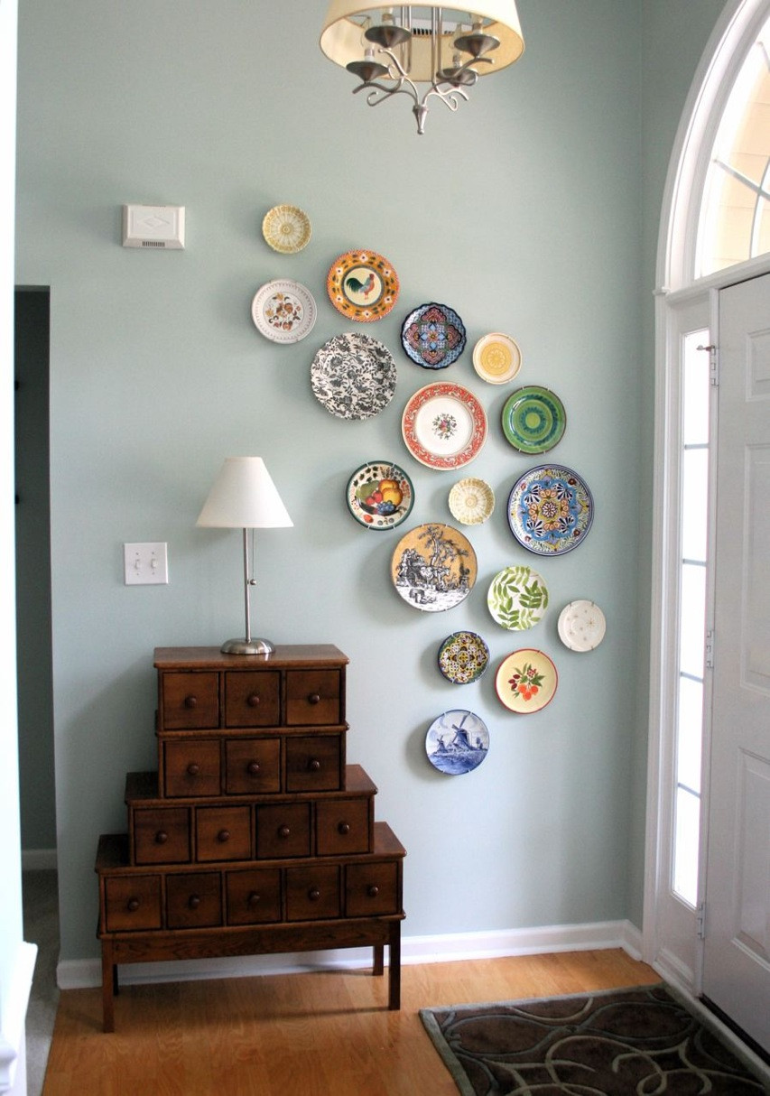 DIY Home Decorating Blog
 diy wall art from plates A Pop of Pretty Home Decor Blog