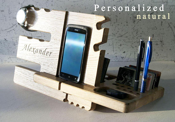 DIY Iphone Dock Wood
 Wooden iPhone dock plans Wood usb charging station Diy wood