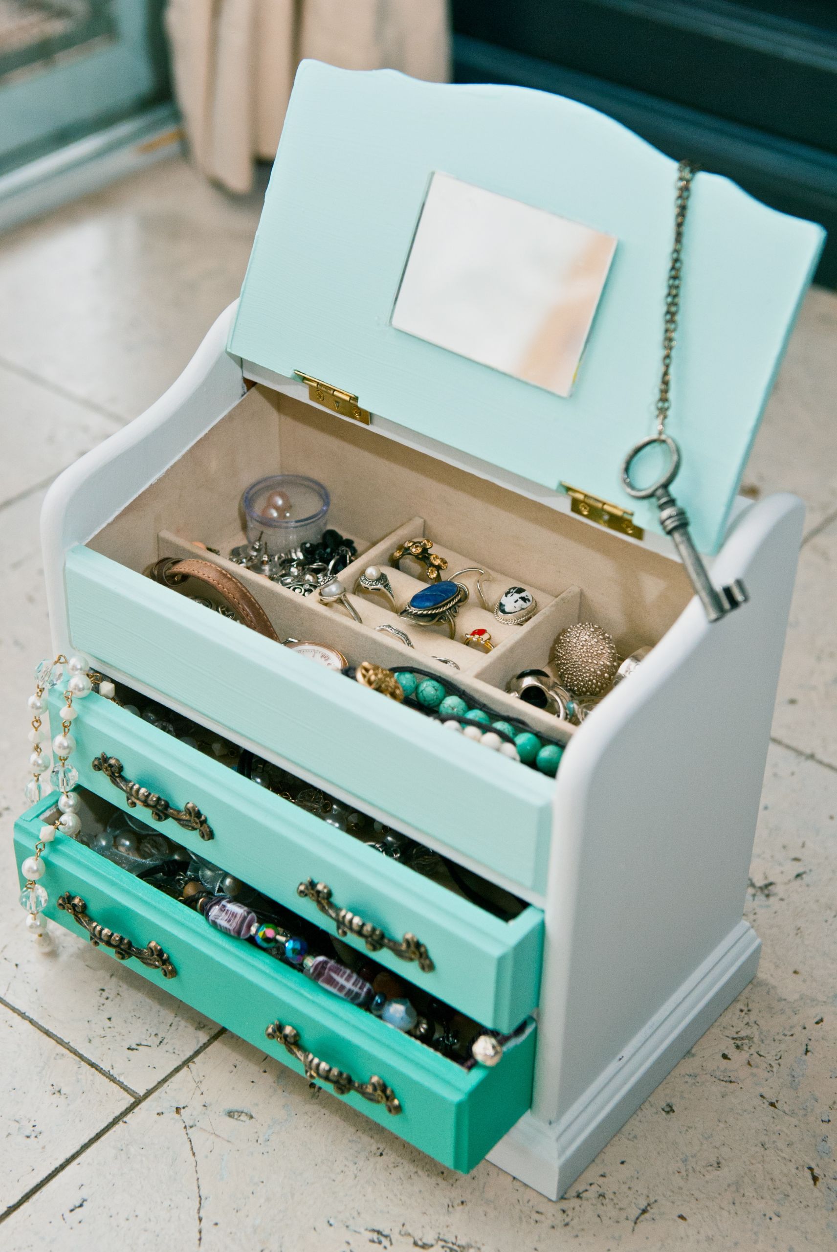 DIY Jewelry Boxes
 11 Awesome DIY Projects For Home Decor Awesome 11