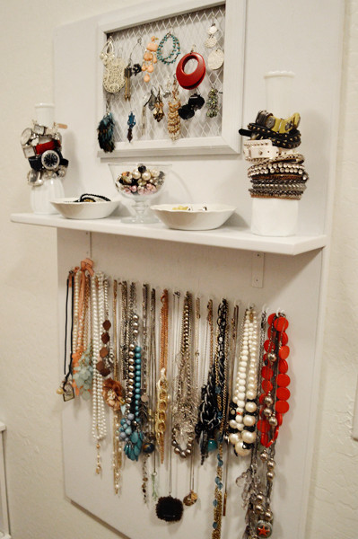 DIY Jewelry Organizer Ideas
 Be A Clever Accessory Organizer with These 24 Ideas