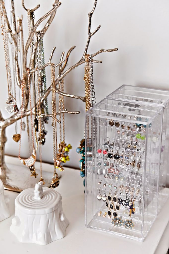 DIY Jewelry Organizer Ideas
 Decorative Jewelry Organizers That Will Help You Store