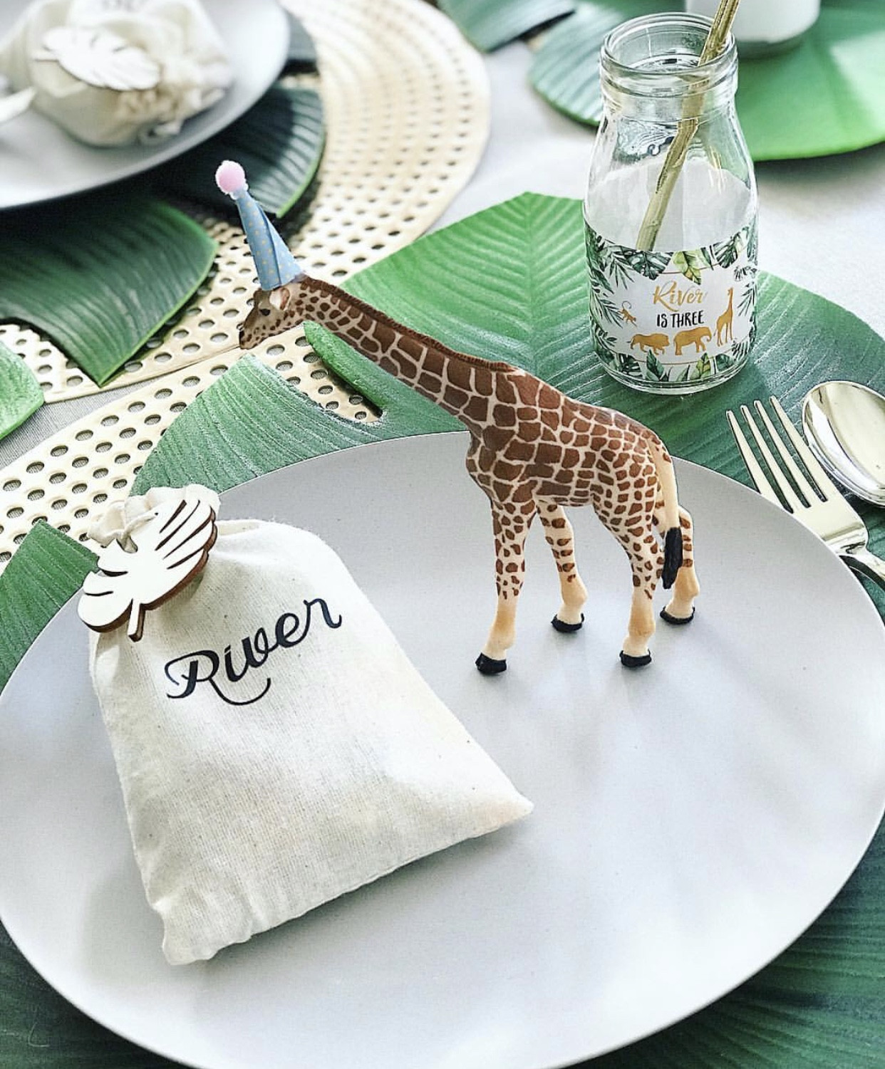 DIY Jungle Party Decorations
 9 Easy DIY Jungle Safari Party Ideas Print & Party