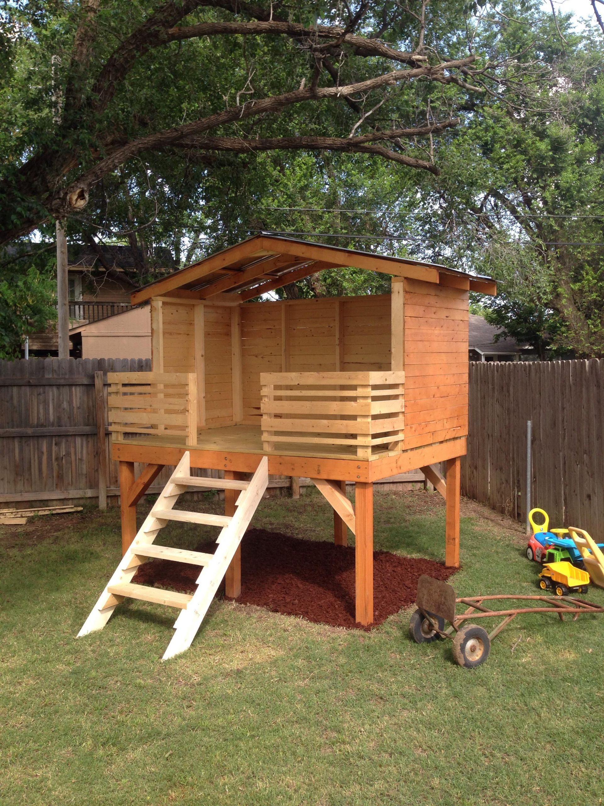 DIY Kids Forts
 Dad Chronicles His DIY Backyard Fort Project