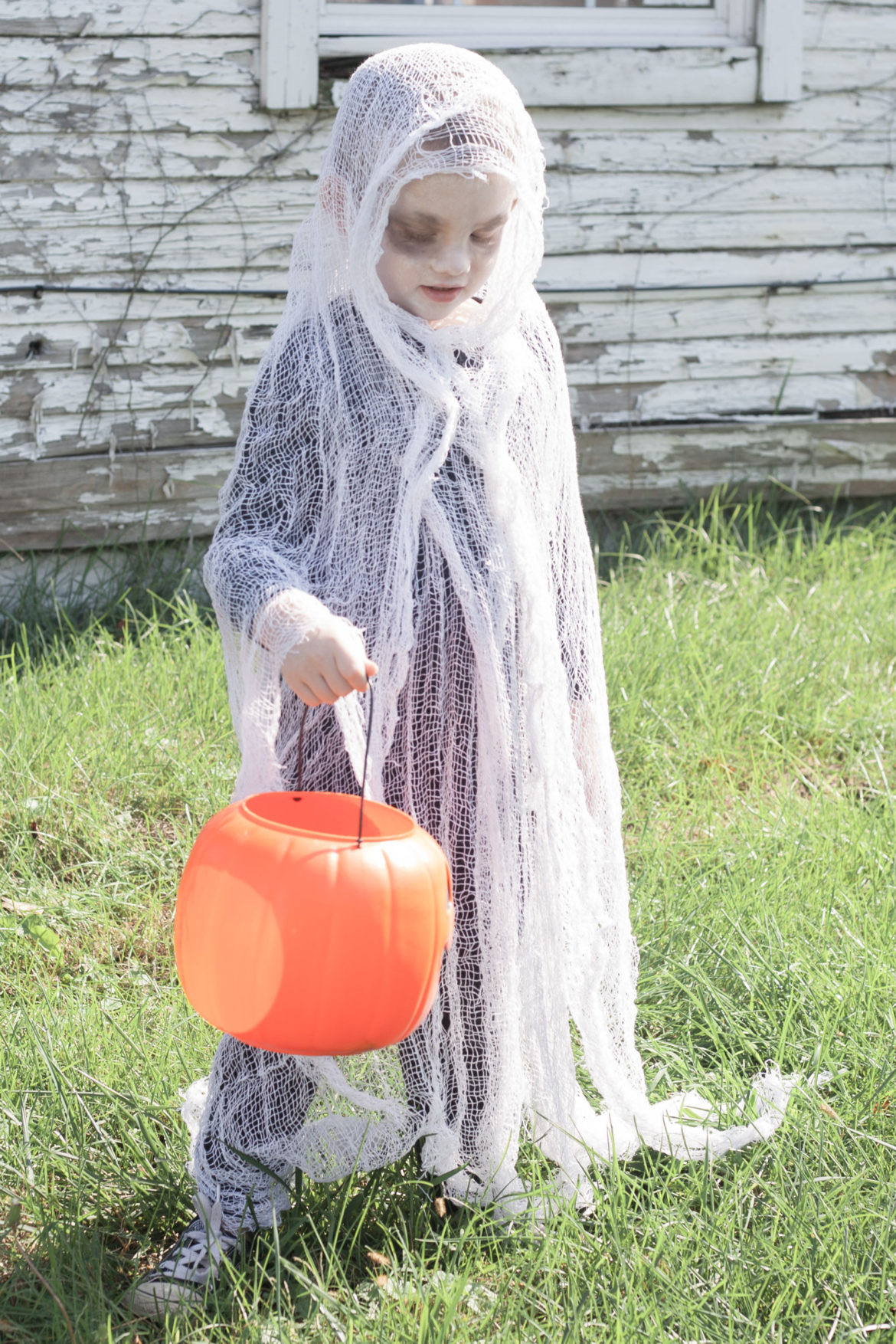 DIY Kids Ghost Costume
 EASY DIY SCARY GHOST COSTUME Bit & Bauble